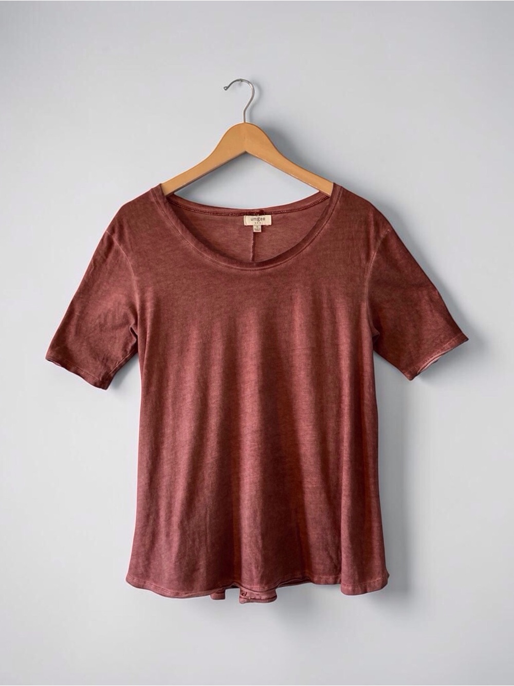 Umgee Mineral Wash Swing Tee in brick brown Small